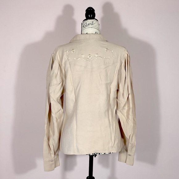 ASTR the Label Western Flair Button Front Shirt Tonal Embroidered Tan Size M - Picture 4 of 7